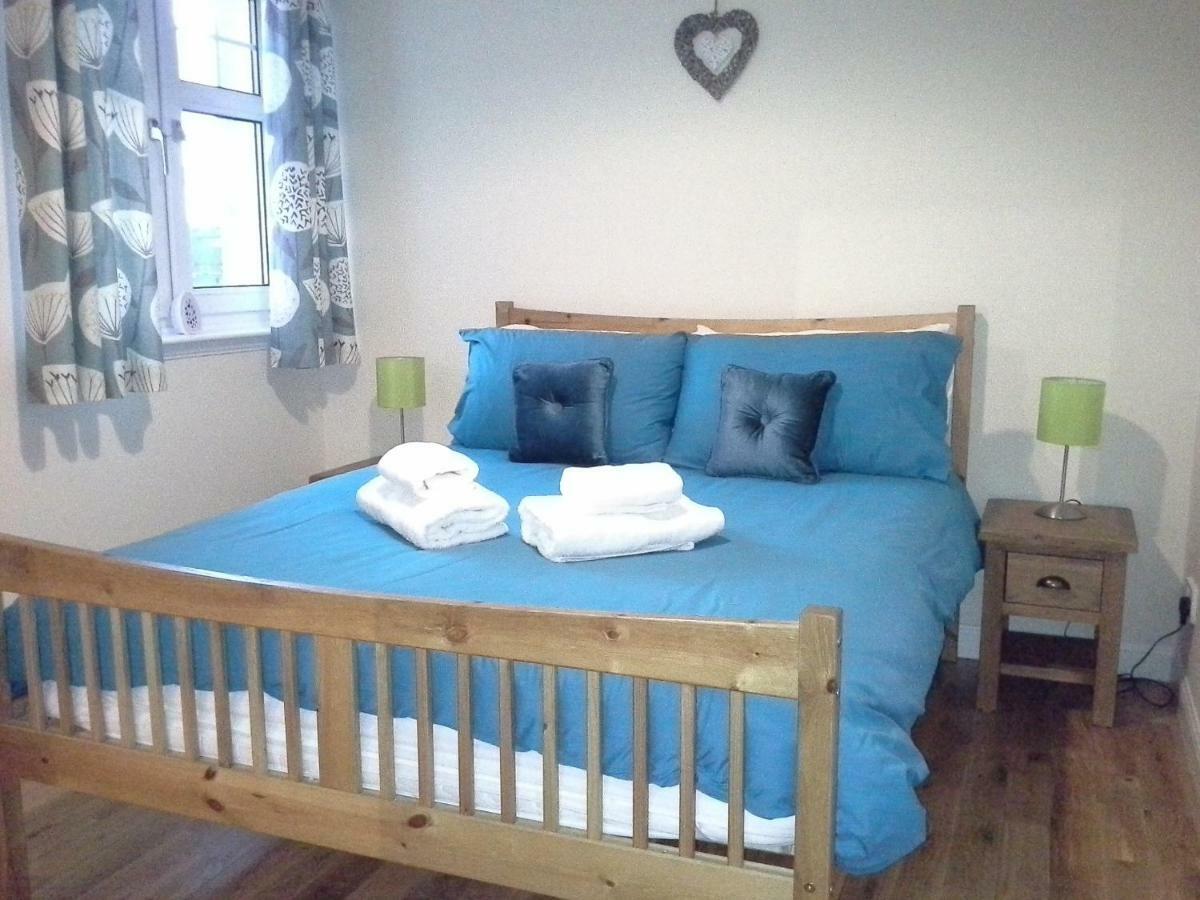 Modern Leith Apartment. Единбург Екстериор снимка